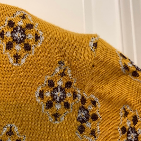 Free People sweater, sz S, gold - Picture 4 of 8